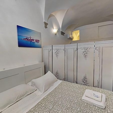 Navona & Castel Sant'Angelo Whole Holiday Apartment Da Pamino & Priscilla Rom Exteriör bild